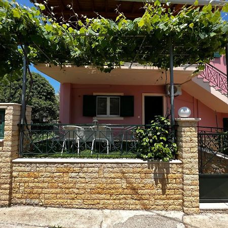 Anna'S Apartments นิเกียนา ภายนอก รูปภาพ