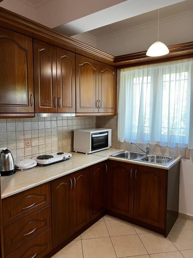 Anna'S Apartments นิเกียนา ภายนอก รูปภาพ